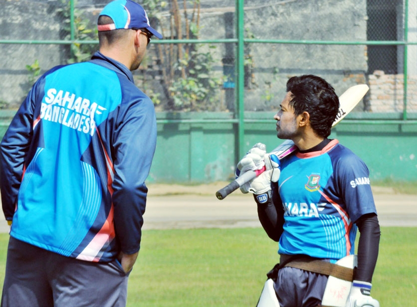 Bangladesh skipper Mushfiqur Rahim (right) during the practice session at the SAHARA-BCB National Cricket Academy Ground on Thursday. Banglar Chokh